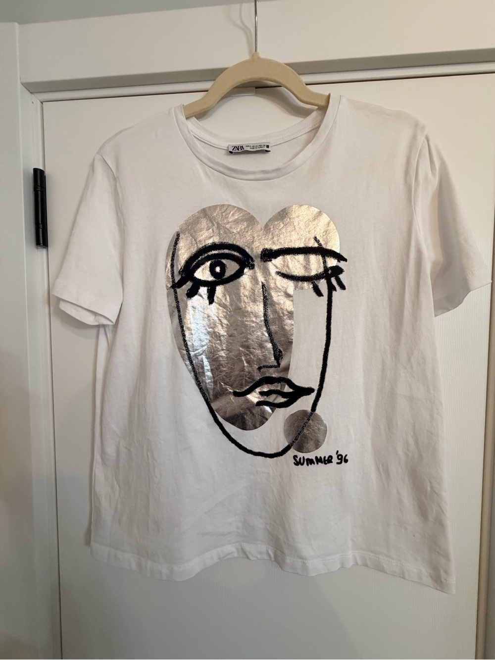 Zara White Cotton Graphic T-Shirt with Silver Heart Face Design